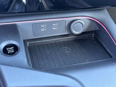New 2026 Nissan Sentra SR w/ SR Premium Package FWD image 29