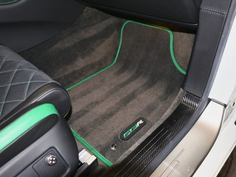 Used 2015 Bentley Continental GT3-R image 45