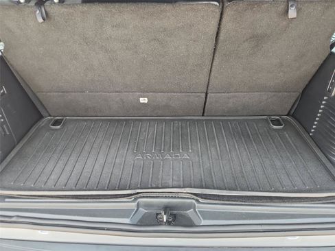 Used 2016 Lincoln Navigator Select AWD/4WD image 25