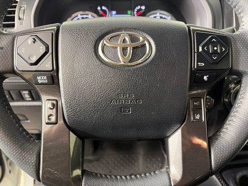 Used 2021 Toyota 4Runner TRD Off-Road Premium w/ Moonroof Package AWD/4WD image 16