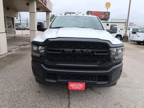 Used 2024 RAM 3500 Tradesman w/ Max Tow Package RWD image 2