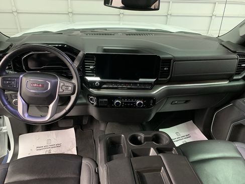 Used 2025 GMC Sierra 1500 SLT image 14
