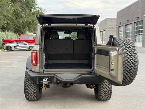 Used 2025 Ford Bronco Badlands AWD/4WD image 12