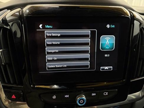 Used 2018 Chevrolet Traverse LT w/ LPO, Floor Liner Package AWD/4WD image 42