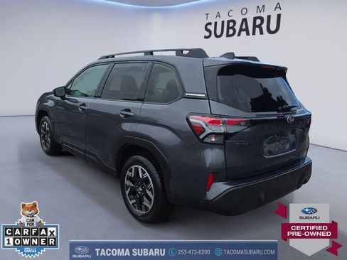 Used 2025 Subaru Forester Premium AWD/4WD image 3