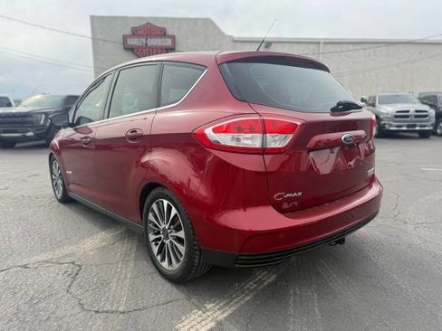 Used 2017 Ford C-MAX Titanium w/ Equipment Group 301A image 5