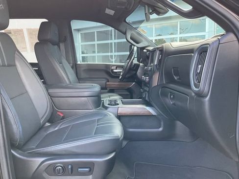 Used 2022 Chevrolet Silverado 3500 High Country w/ Safety Package II AWD/4WD image 9