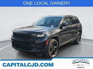 Used 2023 Jeep Grand Cherokee Altitude video 1