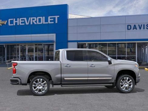New 2025 Chevrolet Silverado 1500 High Country w/ High Country Premium Package image 5