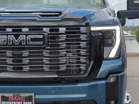 Used 2026 GMC Sierra 3500 Denali Ultimate AWD/4WD image 51