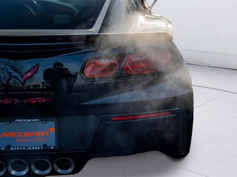 Used 2017 Chevrolet Corvette Stingray Coupe w/ Carbon Flash Badge Package image 18