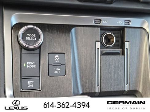 Certified 2024 Lexus GX 550 w/ Accessory Package (31) image 22