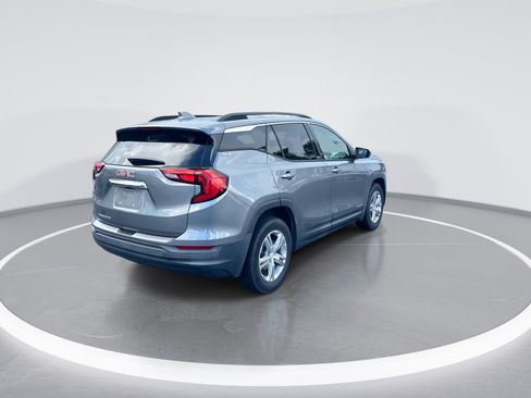 Used 2019 GMC Terrain SLE w/ Driver Convenience Package FWD image 9