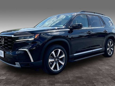 Used 2025 Honda Pilot Elite image 25