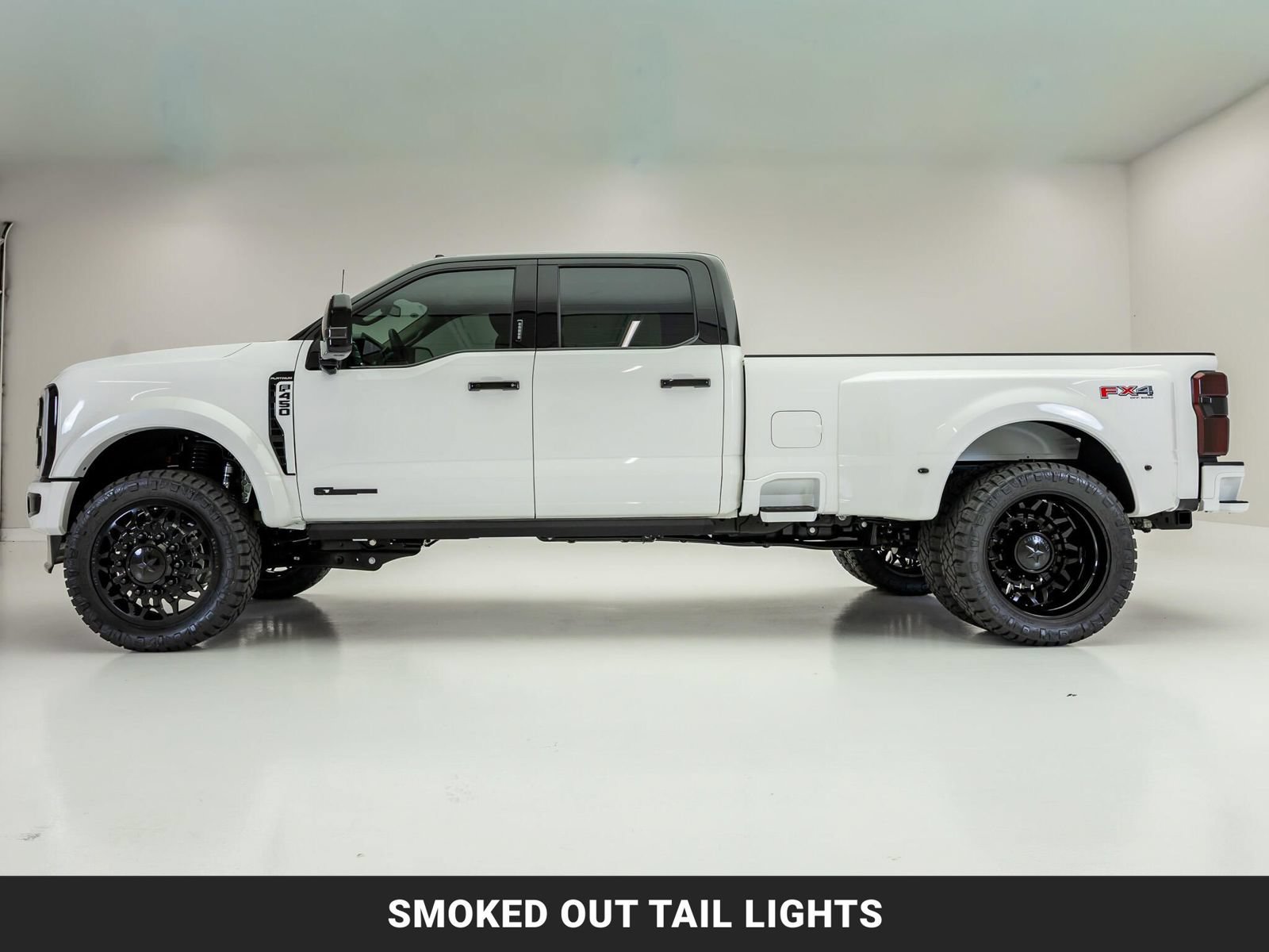 Used 2027 Ford F450 Platinum w/ Platinum Plus Package AWD/4WD image 6