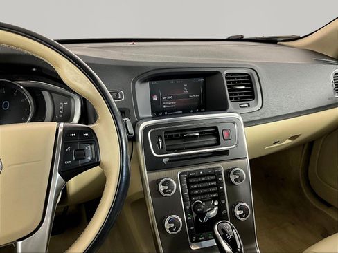 Used 2015 Volvo S60 T5 Premier FWD image 9