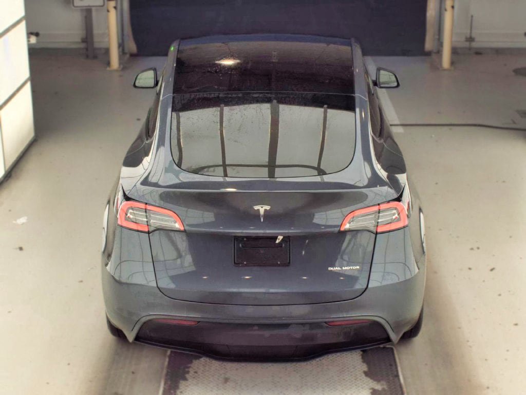 Used 2023 Tesla Model Y Long Range AWD/4WD image 6