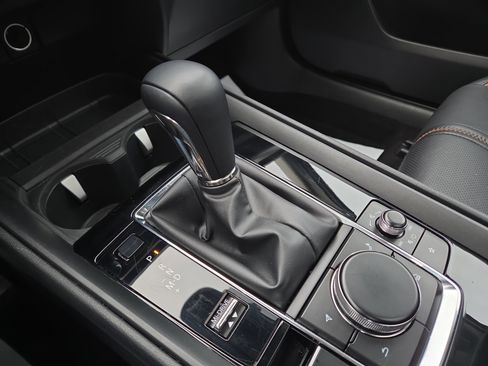 Certified 2025 MAZDA CX-50 AWD 2.5 S w/ Premium Plus Pkg image 23