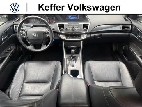 Used 2014 Honda Accord Sport image 29