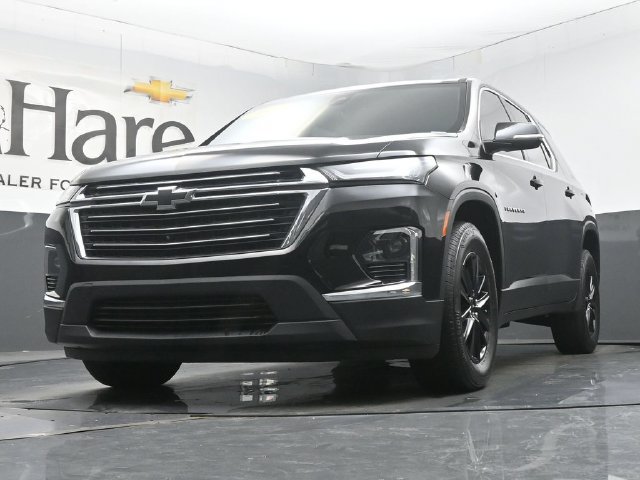 Used 2023 Chevrolet Traverse LT FWD image 4