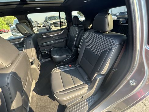 New 2026 GMC Acadia Denali w/ Super Cruise Package AWD/4WD image 25