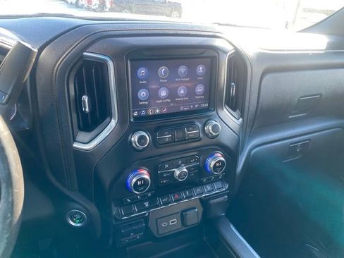 Used 2022 GMC Sierra 2500 AT4 w/ Gooseneck/5TH Wheel Package AWD/4WD image 13