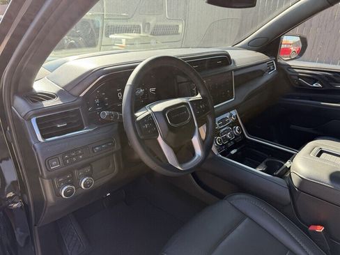 Used 2023 GMC Yukon XL Denali image 19