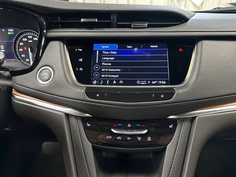 Certified 2024 Cadillac XT5 Premium Luxury w/ Technology Package AWD/4WD image 19