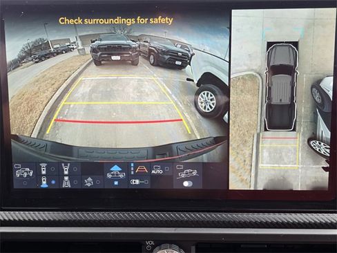 Used 2025 Toyota Tacoma TRD Pro image 13