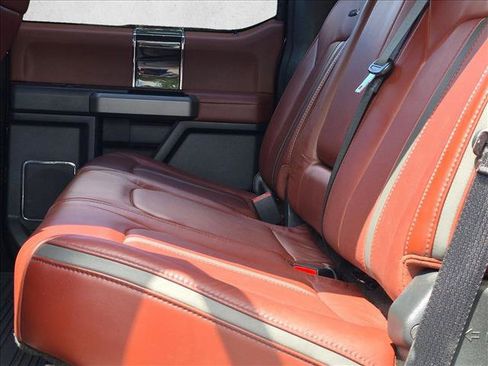 Used 2022 Ford F350 Platinum w/ Tremor Off-Road Package AWD/4WD image 9