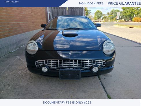 Used 2003 Ford Thunderbird image 29