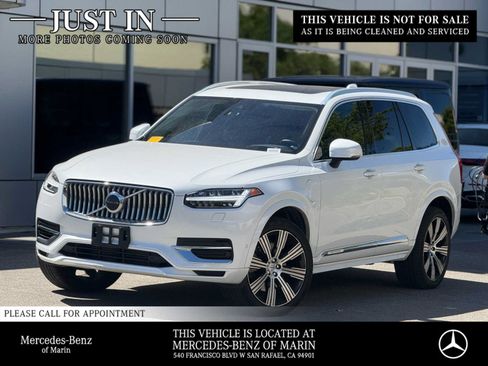 Used 2022 Volvo XC90 T8 Inscription w/ Advanced Package AWD/4WD image 2