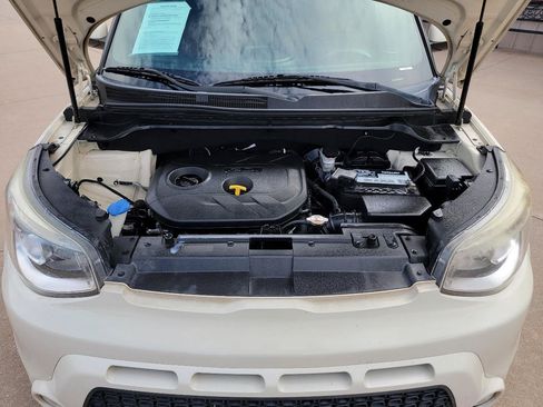 Used 2015 Kia Soul ! w/ Sun & Sound Package FWD image 13