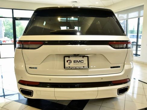 Used 2023 Jeep Grand Cherokee 30th Anniversary AWD/4WD image 5