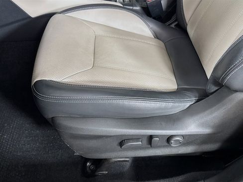 Used 2022 Subaru Forester Limited image 23