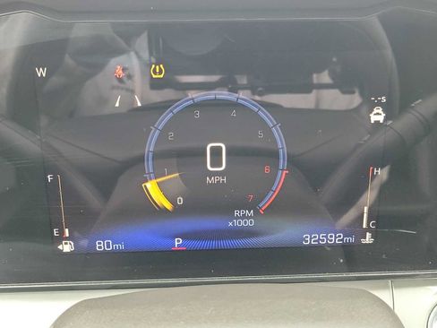 Used 2025 Chevrolet Trax LT FWD image 22