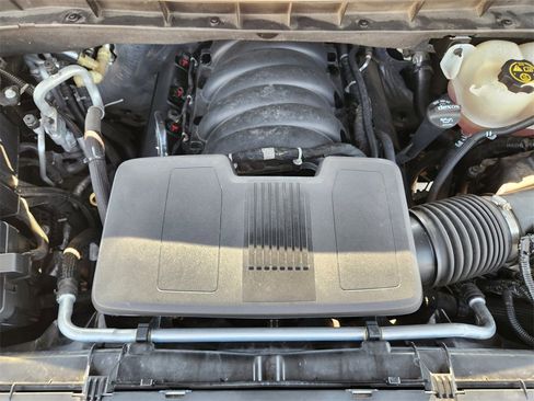 Used 2021 Chevrolet Tahoe Z71 w/ Z71 Signature Package image 33