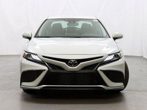 Used 2023 Toyota Camry XSE image 5