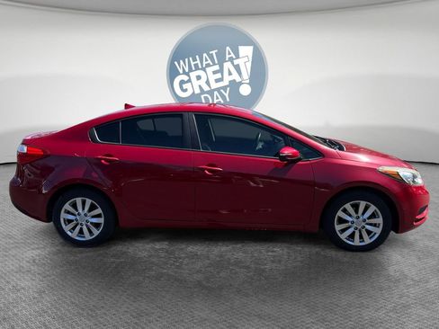 Used 2014 Kia Forte LX w/ Popular Package image 2