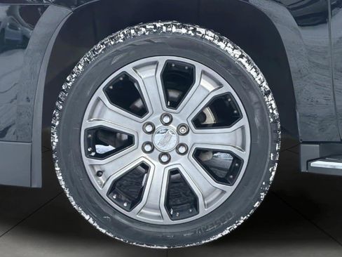 Used 2017 Cadillac Escalade Luxury image 11