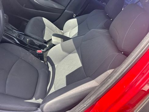 Used 2020 Toyota Corolla LE FWD image 14