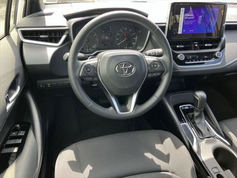 Certified 2025 Toyota Corolla SE FWD image 14
