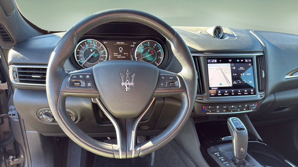 Certified 2023 Maserati Levante GT AWD/4WD image 36