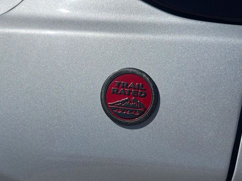 Used 2024 Jeep Compass Trailhawk AWD/4WD image 14