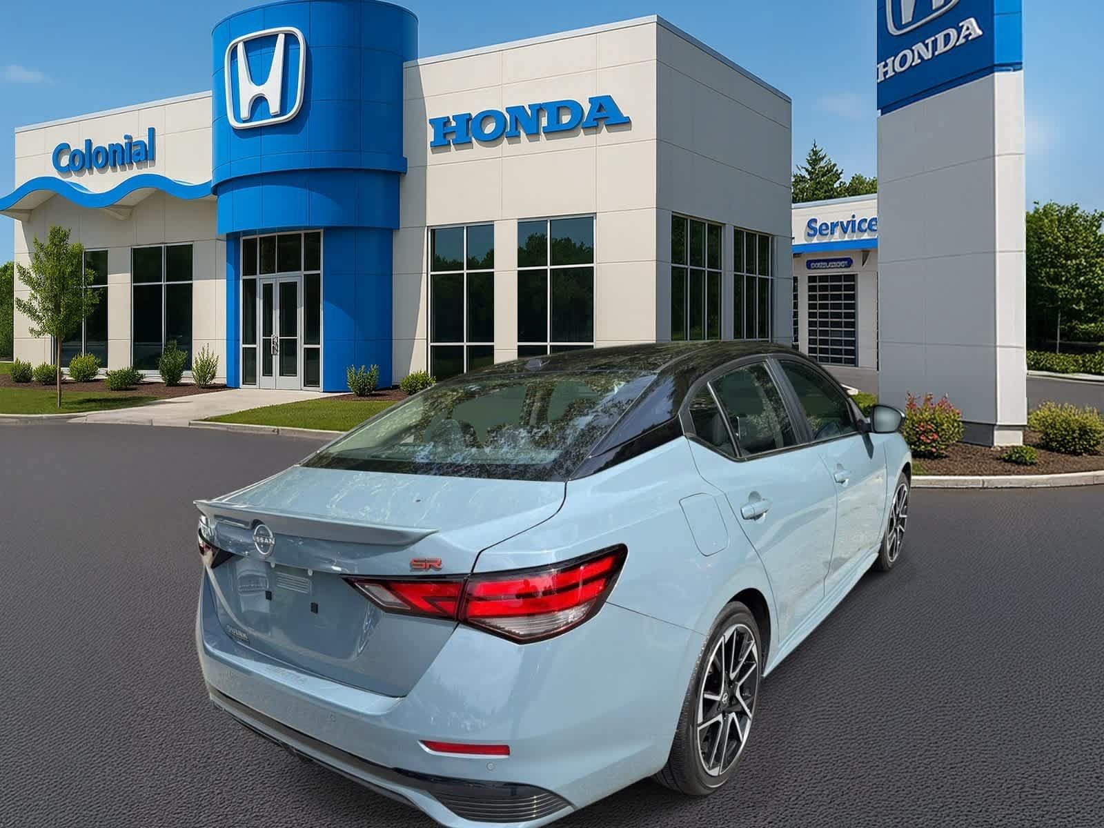 Used 2025 Nissan Sentra SR FWD image 6