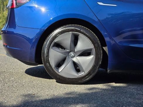 Used 2020 Tesla Model 3 Standard Range Plus image 42