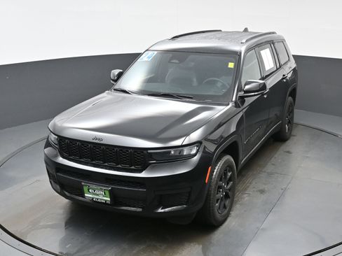 Used 2024 Jeep Grand Cherokee L Laredo image 32