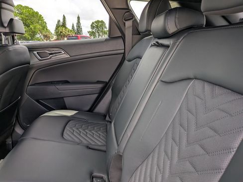 Certified 2026 Kia Sportage X-Line w/ X-Line Technology Package AWD/4WD image 19