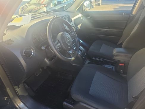 Used 2016 Jeep Patriot Sport w/ Power Value Group image 6