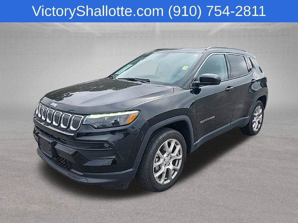 Used 2022 Jeep Compass Latitude w/ Sun and Sound Group AWD/4WD image 15